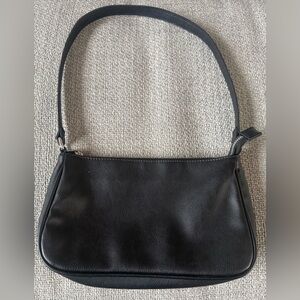 Classic and Simple Black Leather Shoulder Bag